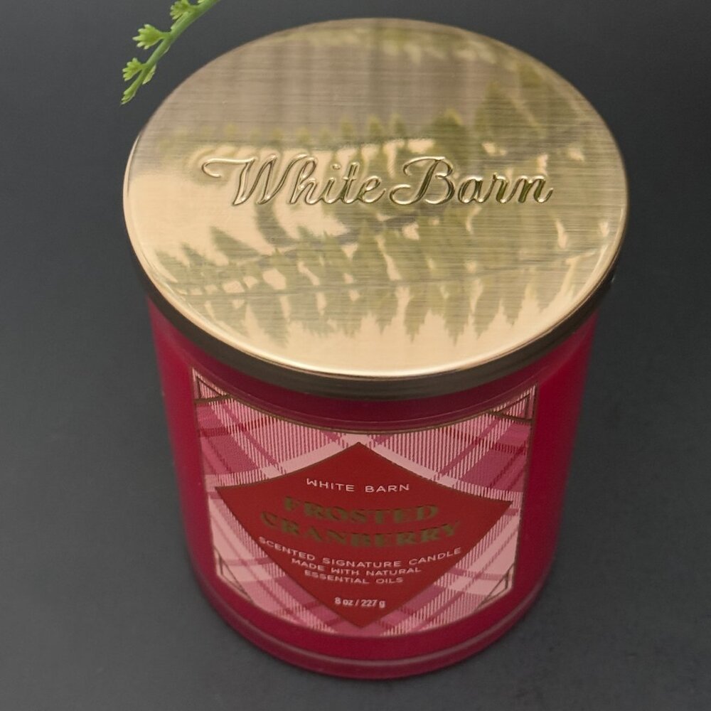 BBW Frosted Cranberry White Barn Bath & Body Works Single Wick Candle - Picture 4 of 10